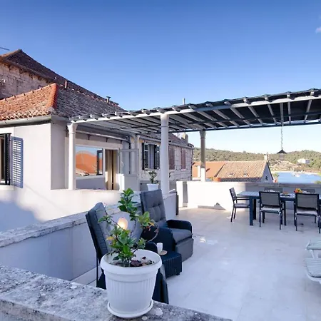 Villa View *